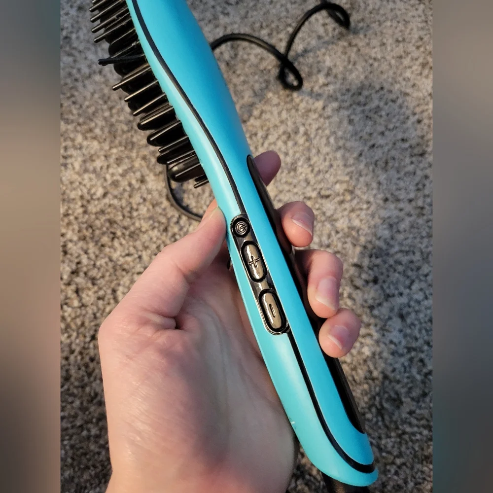 Karma Beauty Hair Straightening Brush